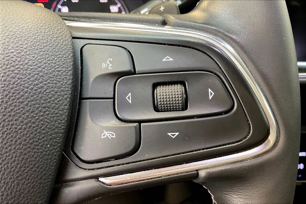 Used 2023 Buick Envision Essence w/ Sport Touring Package FWD image 14