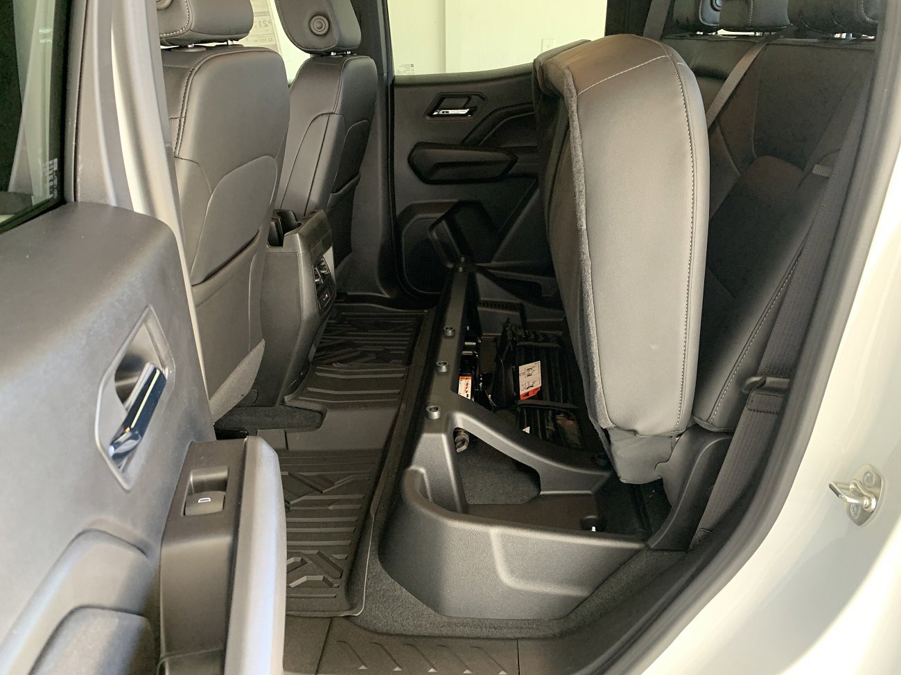 New 2024 Chevrolet Colorado LT w/ LT Convenience Package III image 43