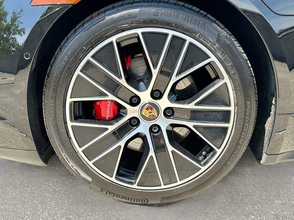 Used 2022 Porsche Taycan 4S AWD/4WD image 32