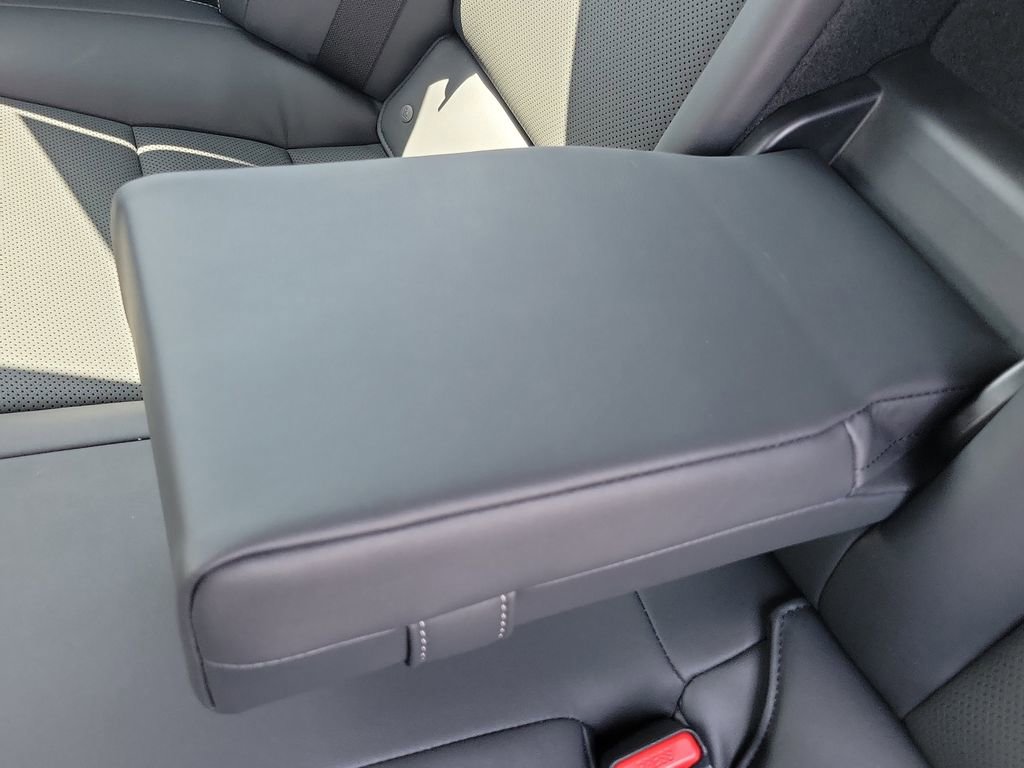 Used 2024 Lexus IS 350 F Sport RWD image 19