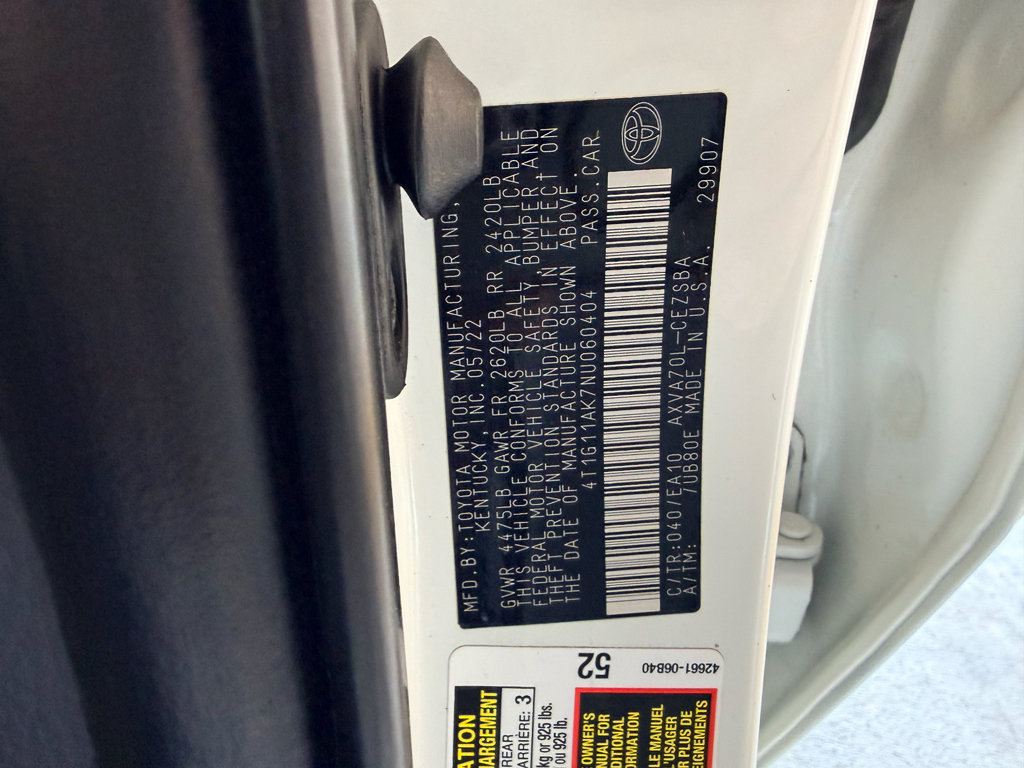 Used 2022 Toyota Camry SE FWD image 29
