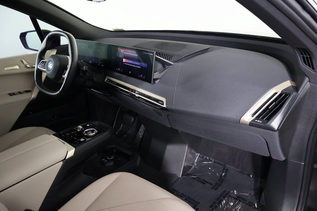 Certified 2023 BMW iX xDrive50 w/ Sport Package AWD/4WD image 9