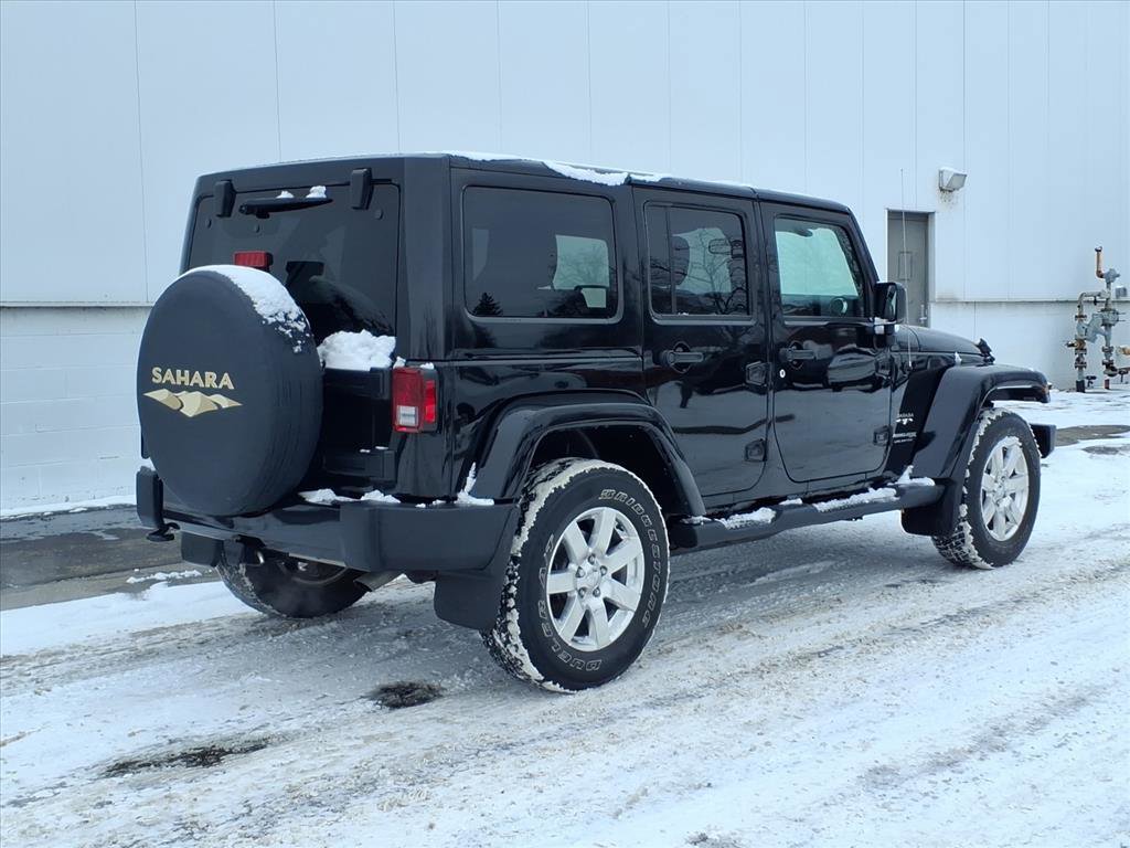 Used 2018 Jeep Wrangler Unlimited Sahara w/ Connectivity Group image 6