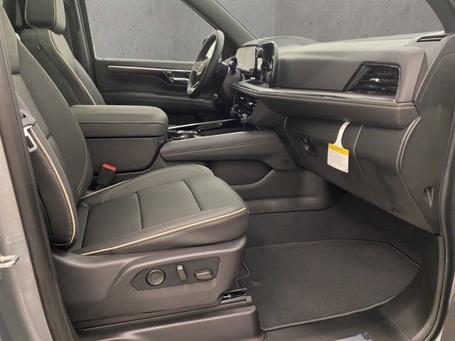 New 2026 Chevrolet Suburban Premier AWD/4WD image 19