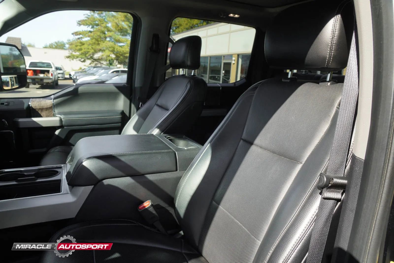 Used 2017 Ford F350 Lariat w/ Lariat Ultimate Package image 19