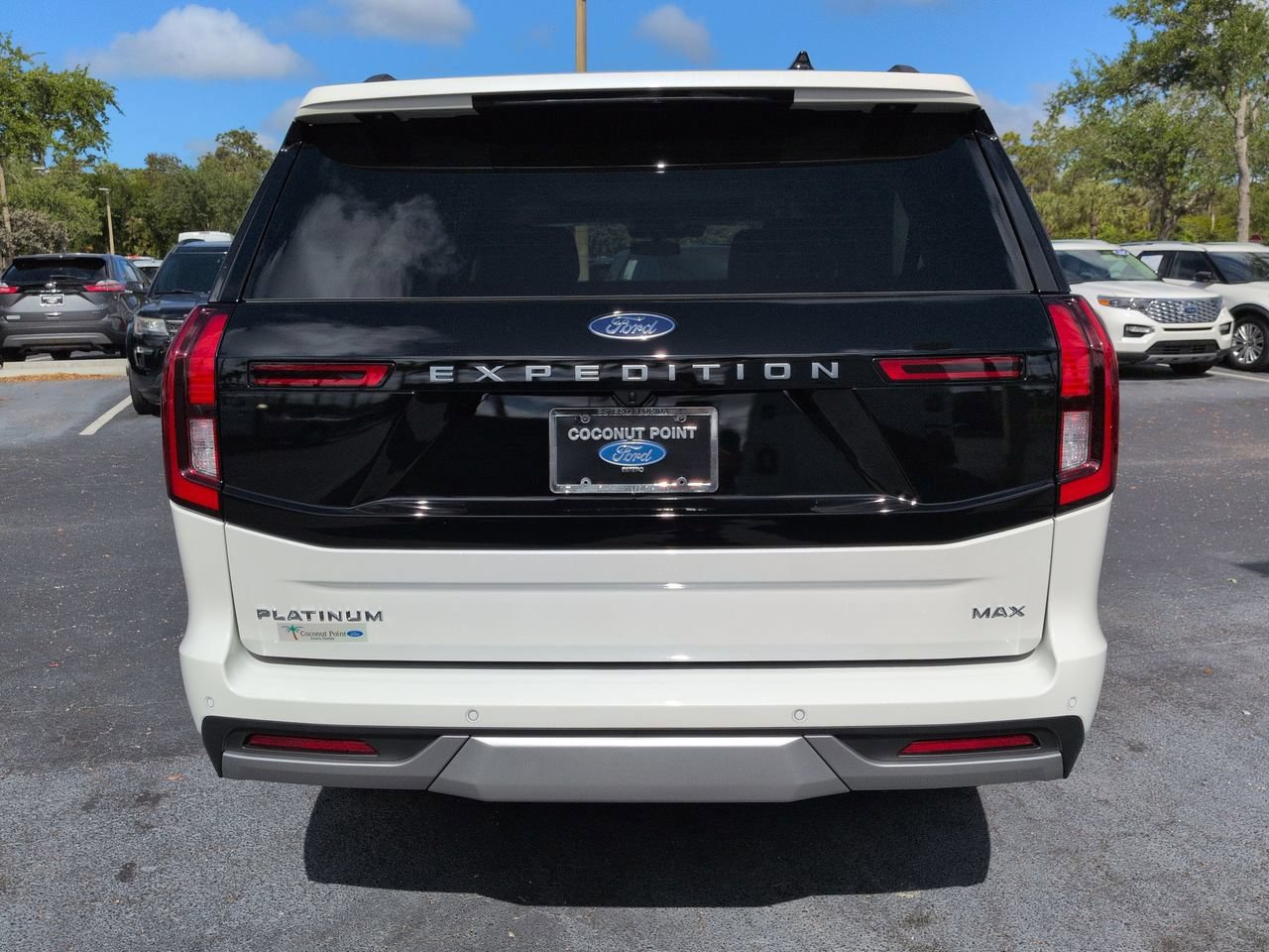 New 2026 Ford Expedition Max Platinum w/ Platinum Ultimate Package AWD/4WD image 5