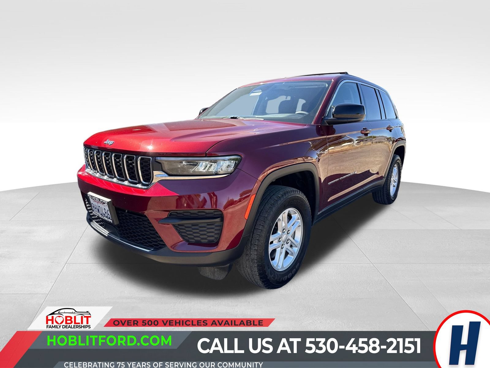 Used 2023 Jeep Grand Cherokee Laredo w/ Luxury Tech Group I AWD/4WD image 1