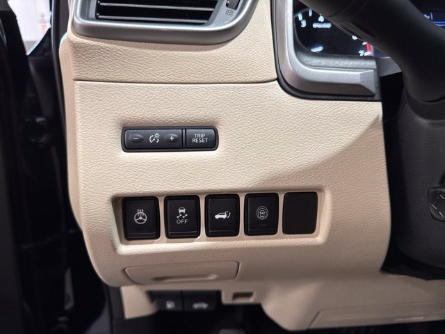 Certified 2023 Nissan Murano Platinum w/ Cargo Package AWD/4WD image 21