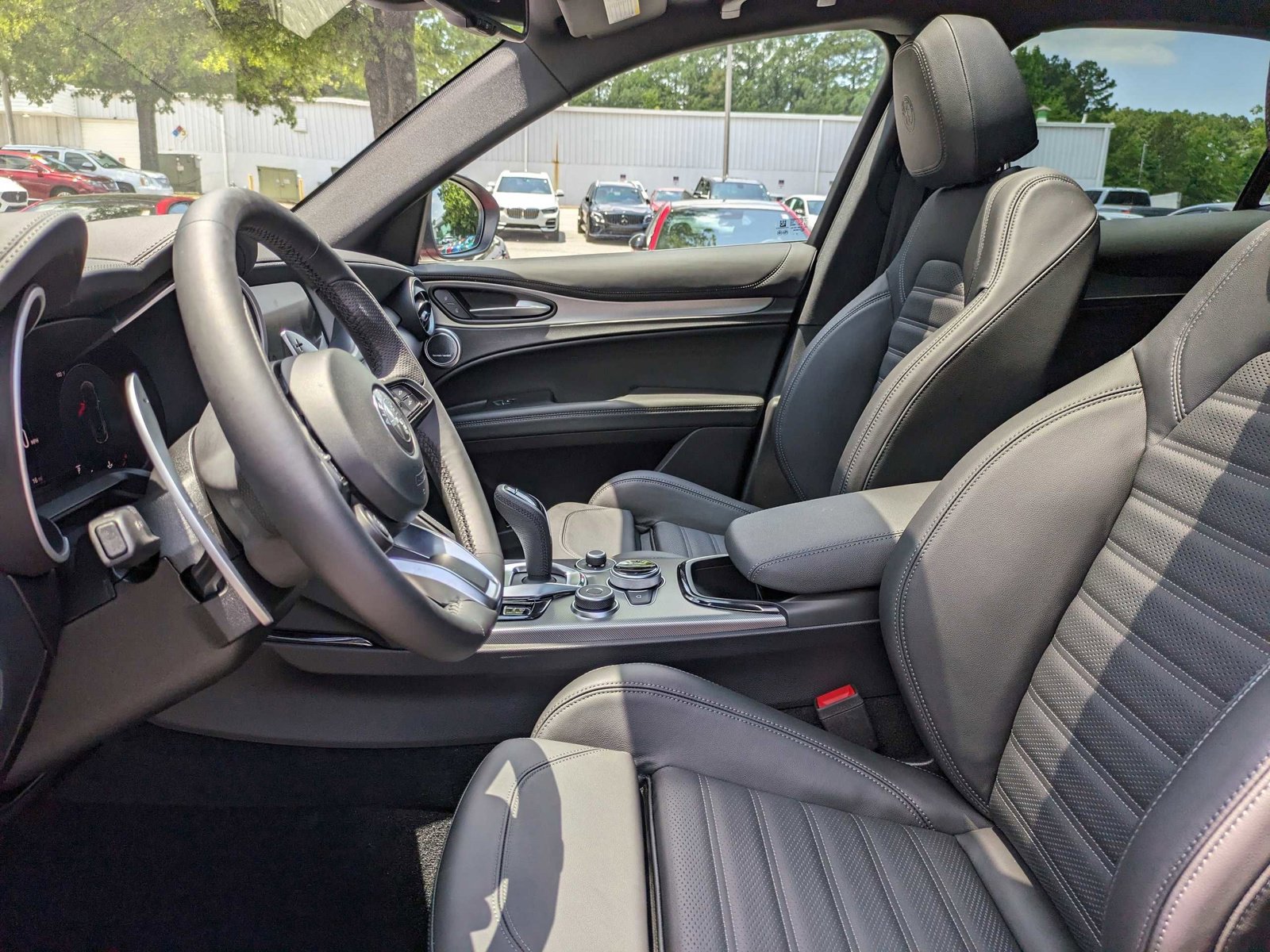 New 2024 Alfa Romeo Stelvio Veloce image 18