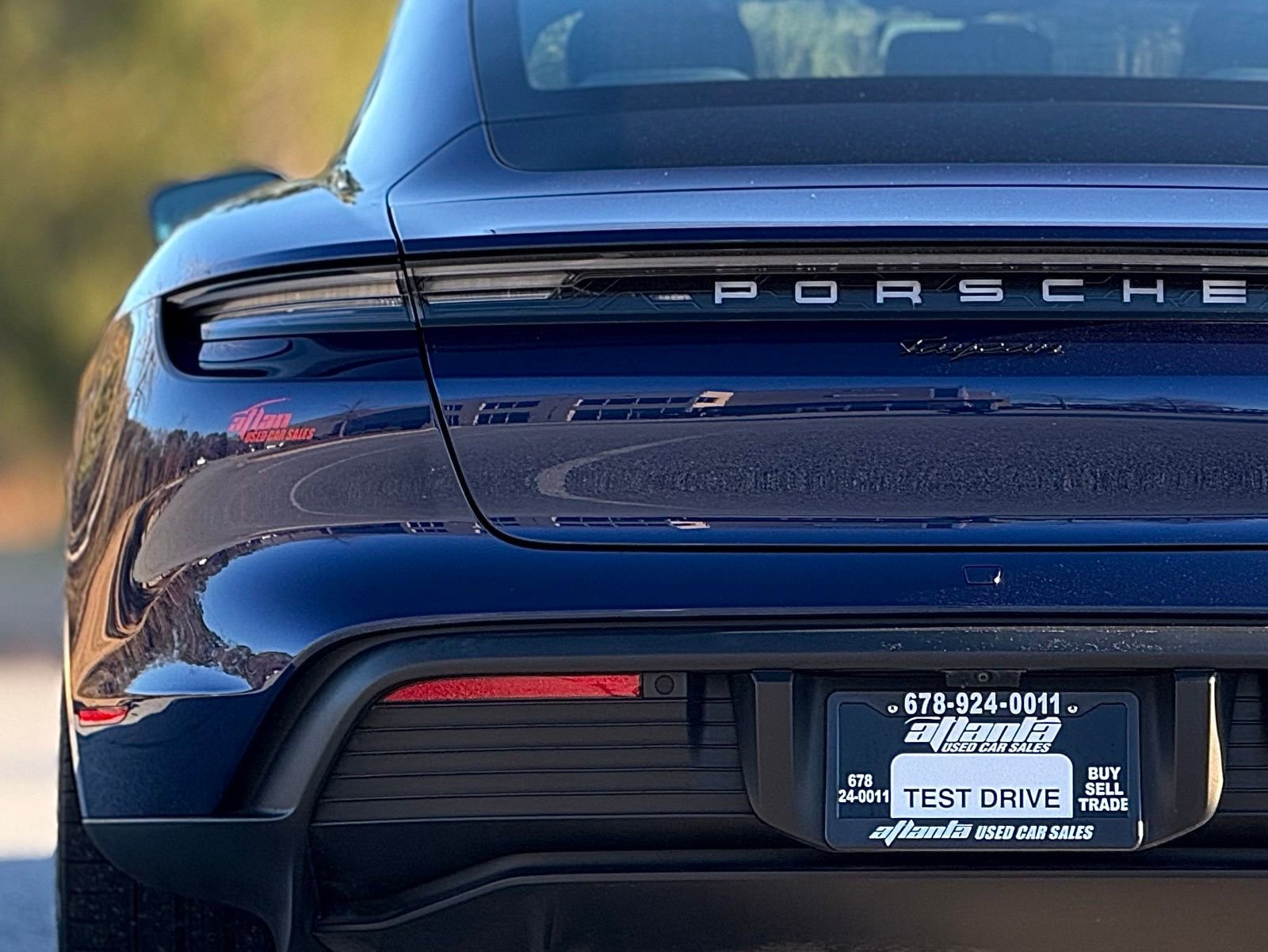 Used 2022 Porsche Taycan Base image 15