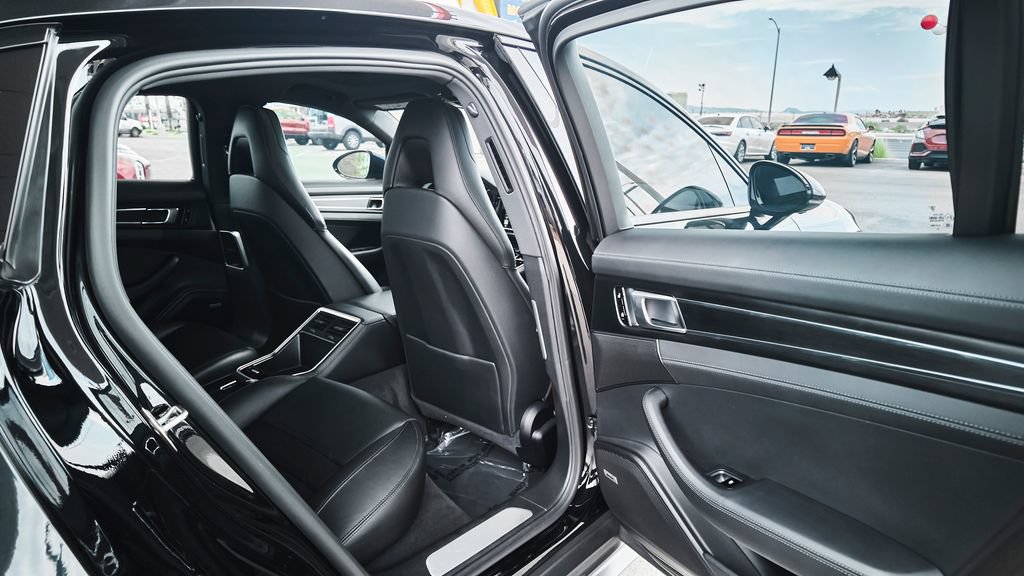 Used 2020 Porsche Panamera 4 AWD/4WD image 13