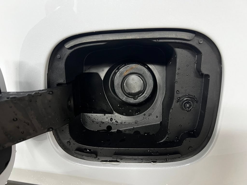 New 2026 Chevrolet Equinox ACTIV w/ Convenience Package III FWD image 39
