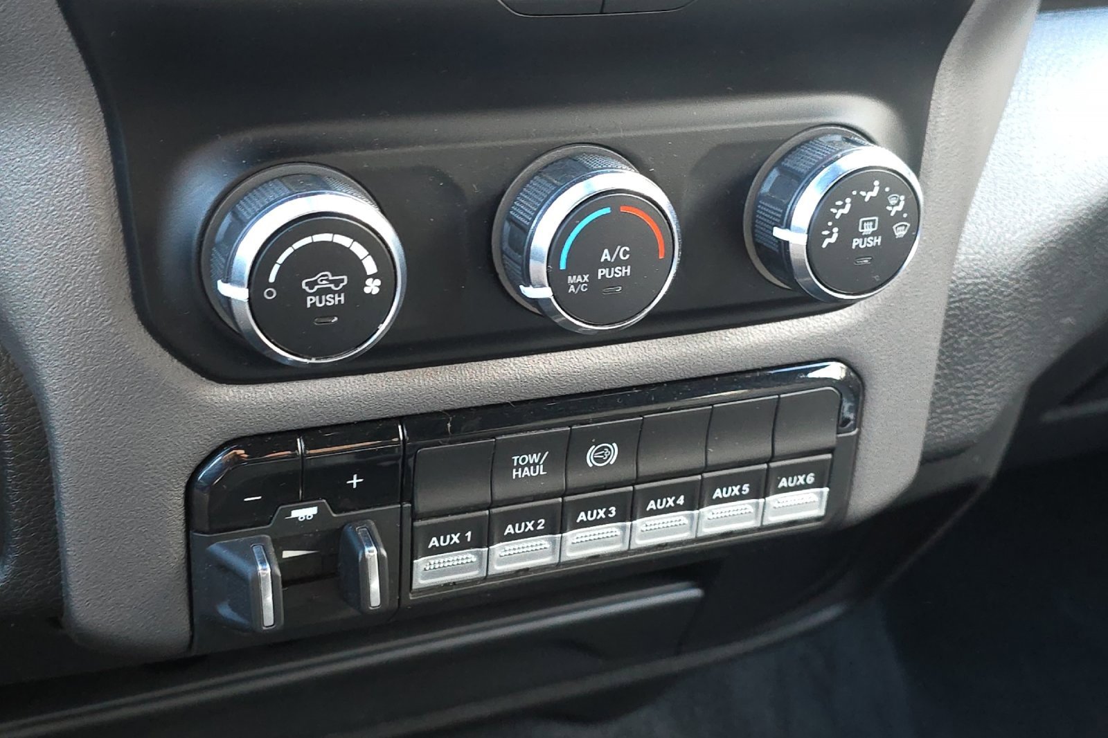 Used 2024 RAM 3500 SLT w/ Quick Order Package 2YG SLT image 25