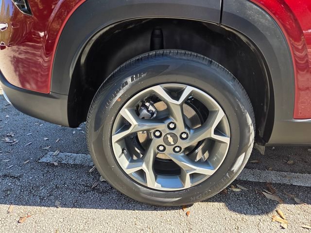Certified 2025 Chevrolet Trax LT w/ LT Convenience Package image 24