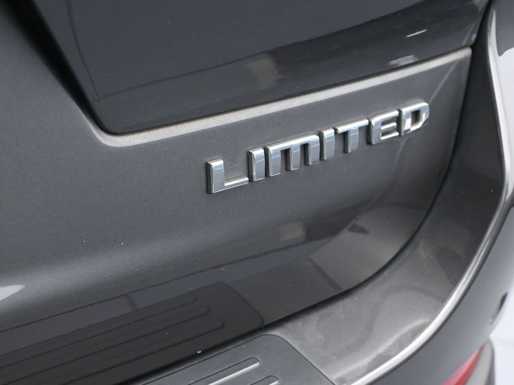 Used 2023 Jeep Grand Cherokee L Limited w/ Luxury Tech Group II AWD/4WD image 38
