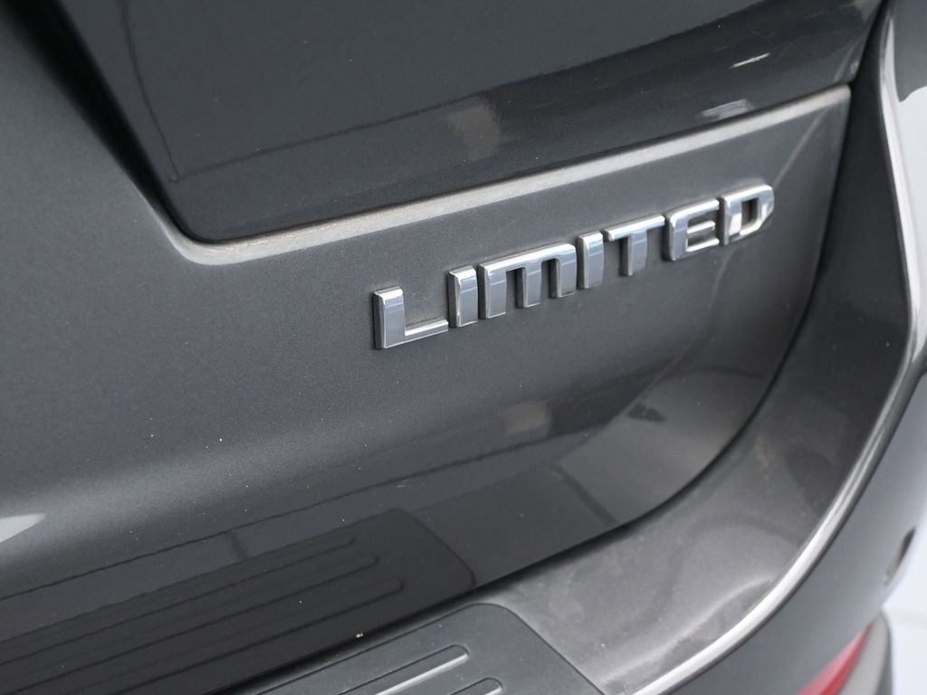 Used 2023 Jeep Grand Cherokee L Limited w/ Luxury Tech Group II AWD/4WD image 38
