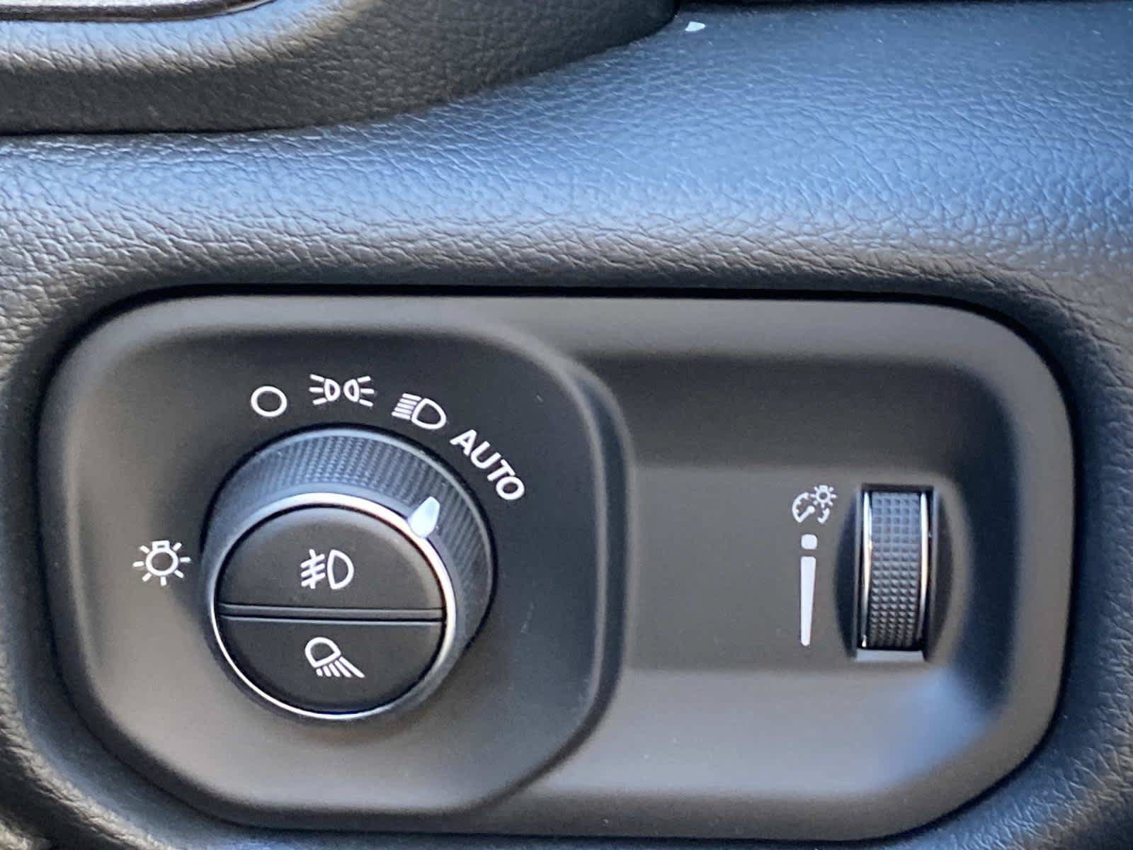 New 2026 RAM 3500 Tradesman AWD/4WD image 15