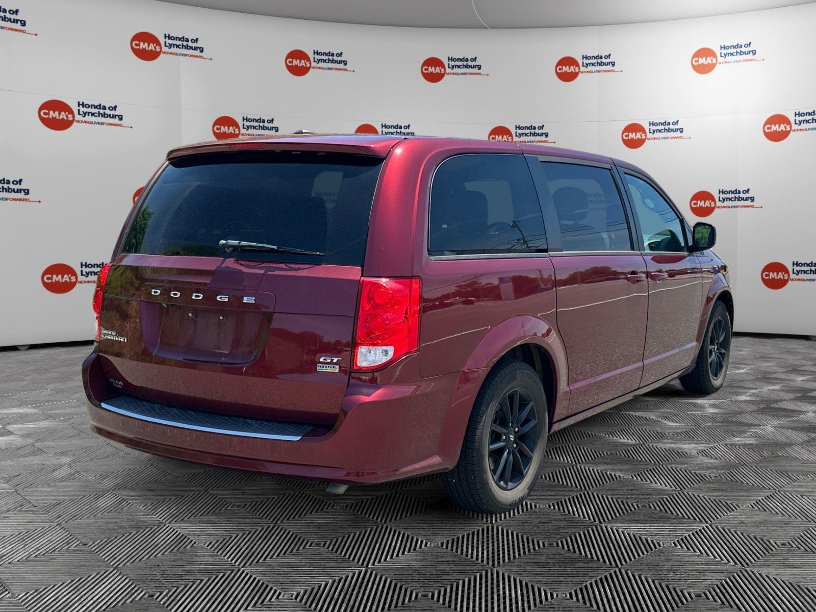 Used 2019 Dodge Grand Caravan GT FWD image 5