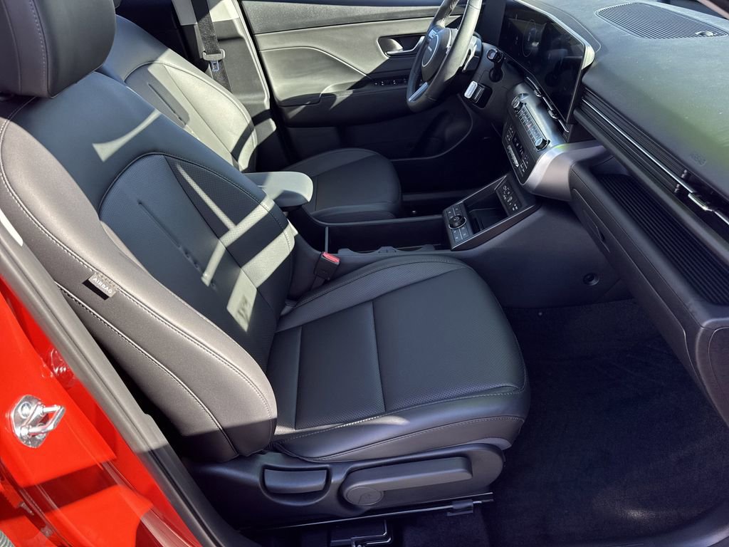 Used 2025 Hyundai Kona Limited image 13