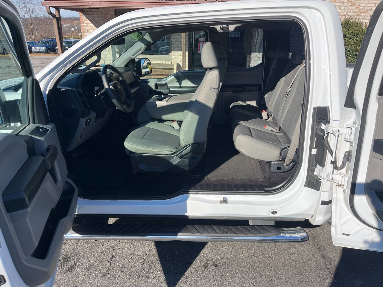 Used 2015 Ford F150 XL w/ Equipment Group 101A Mid image 14