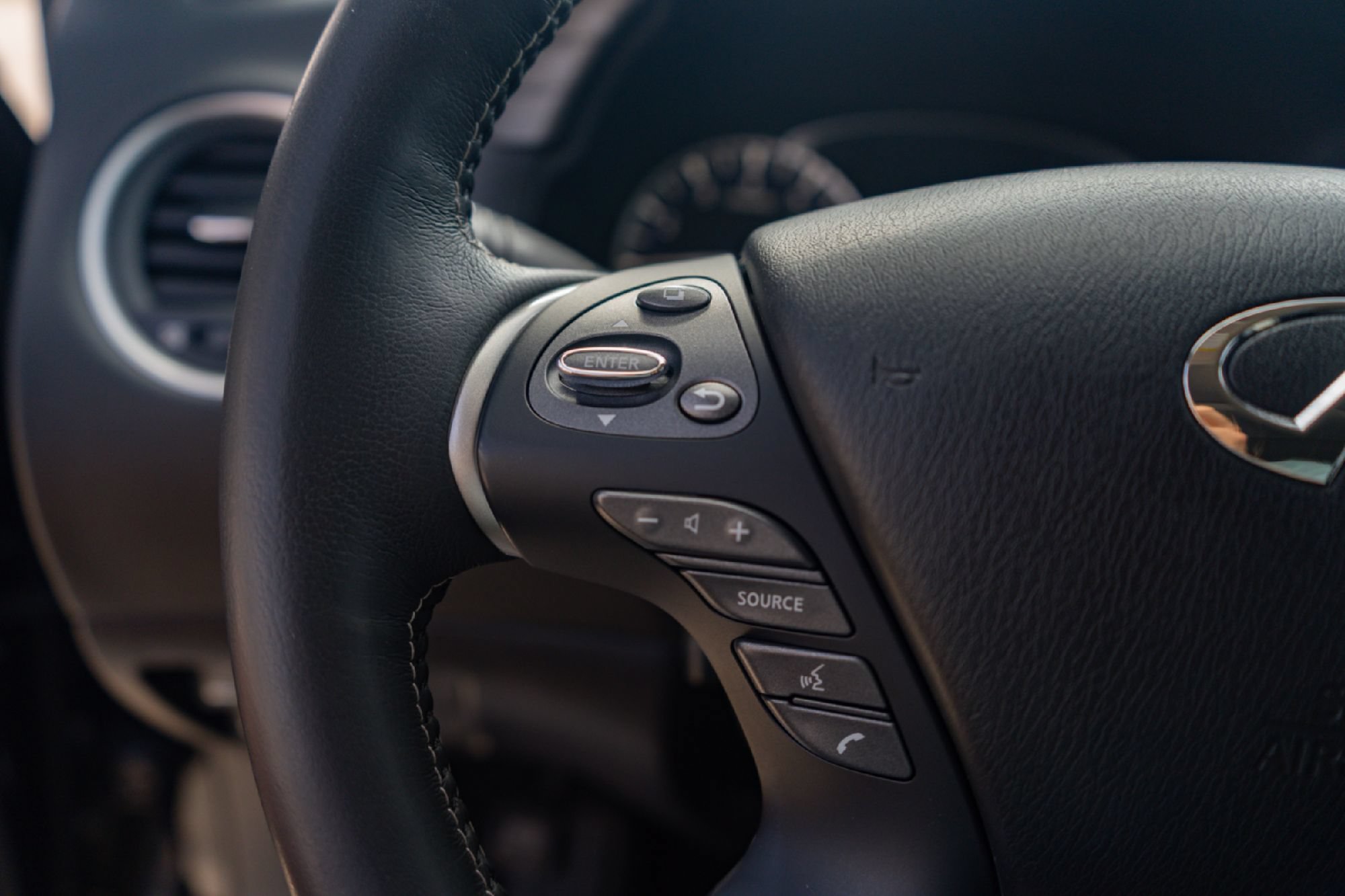 Used 2020 INFINITI QX60 Signature Edition FWD image 13