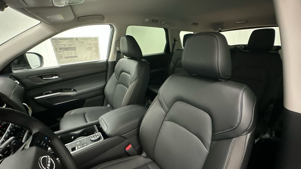 New 2026 Nissan Pathfinder SL AWD/4WD image 9
