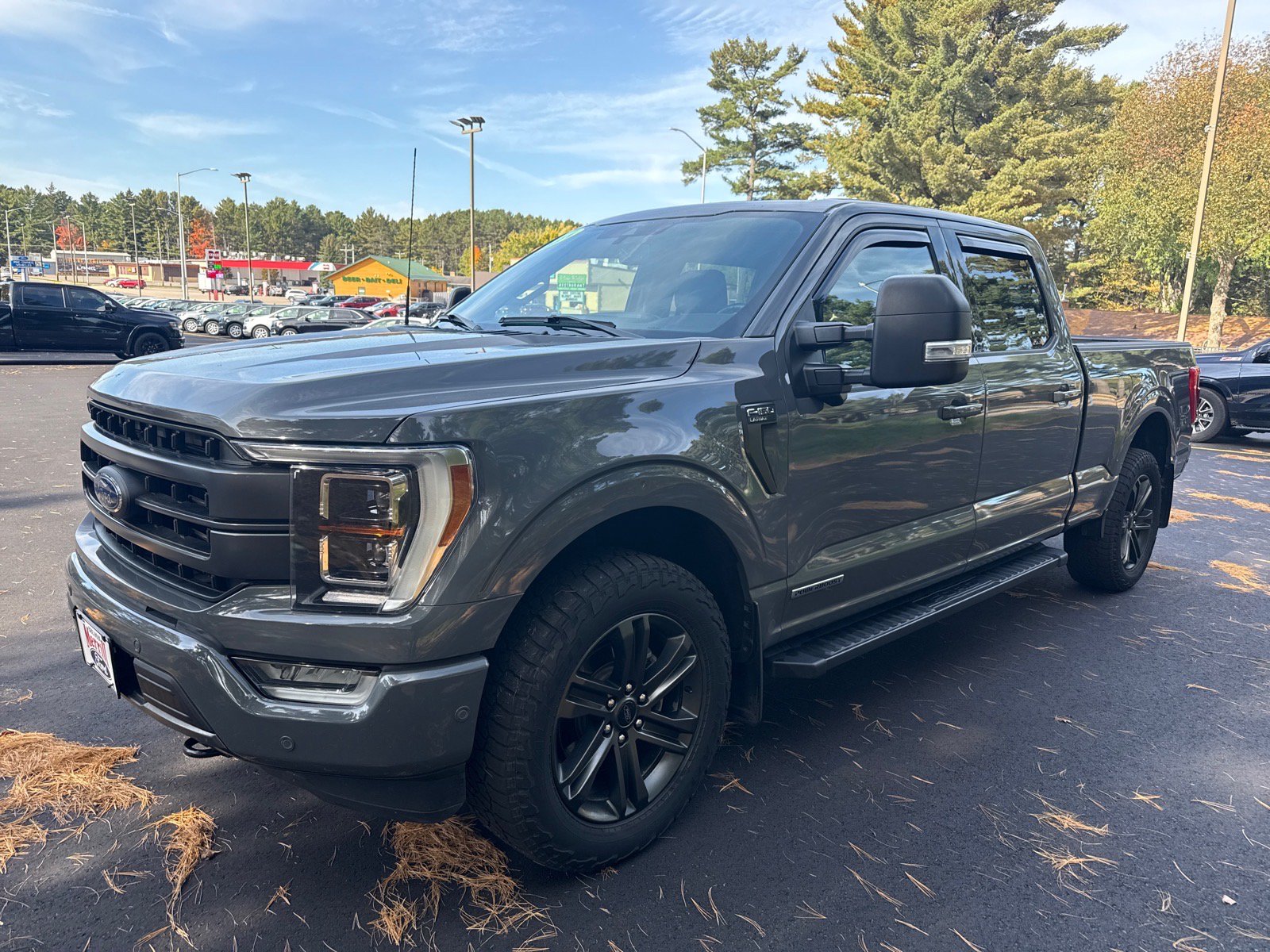 Used 2021 Ford F150 Lariat w/ Equipment Group 502A High AWD/4WD image 3