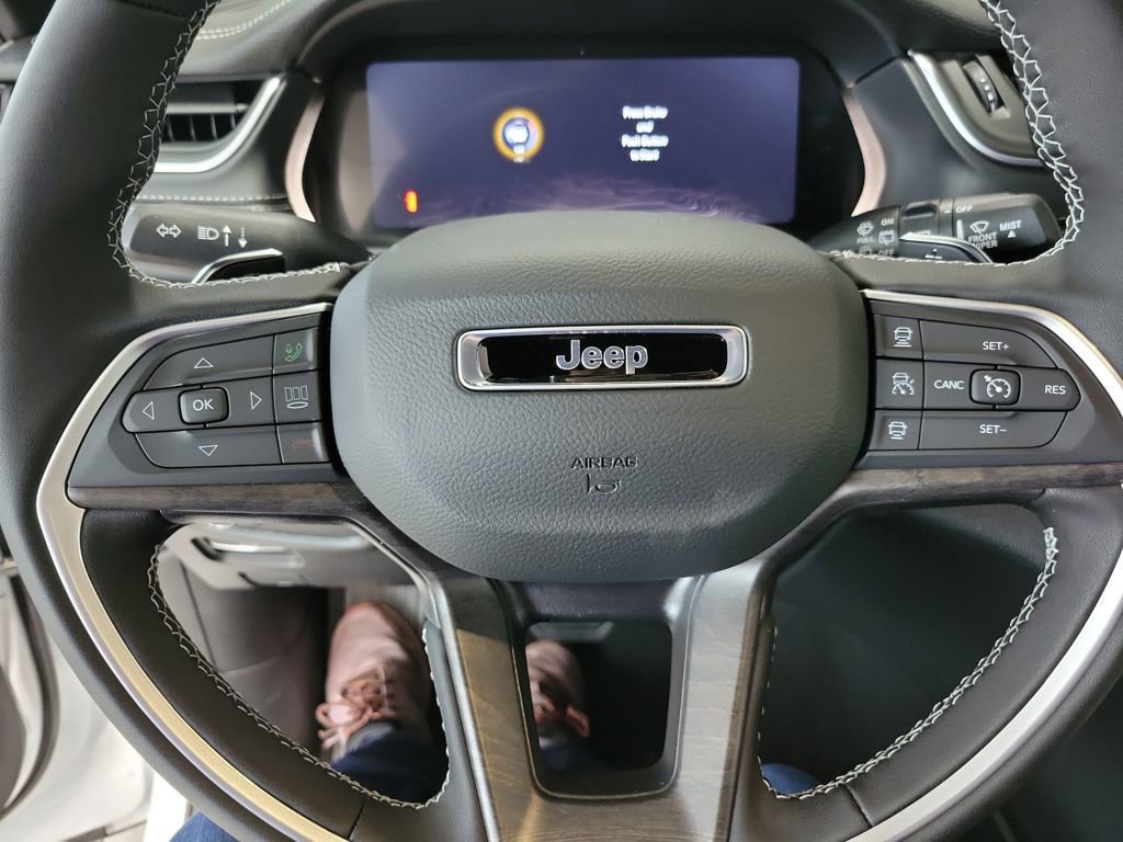 New 2025 Jeep Grand Cherokee L Limited image 19