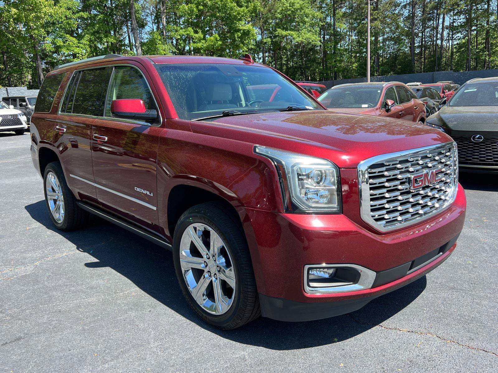 Used 2019 GMC Yukon Denali w/ Denali Ultimate Package RWD image 4