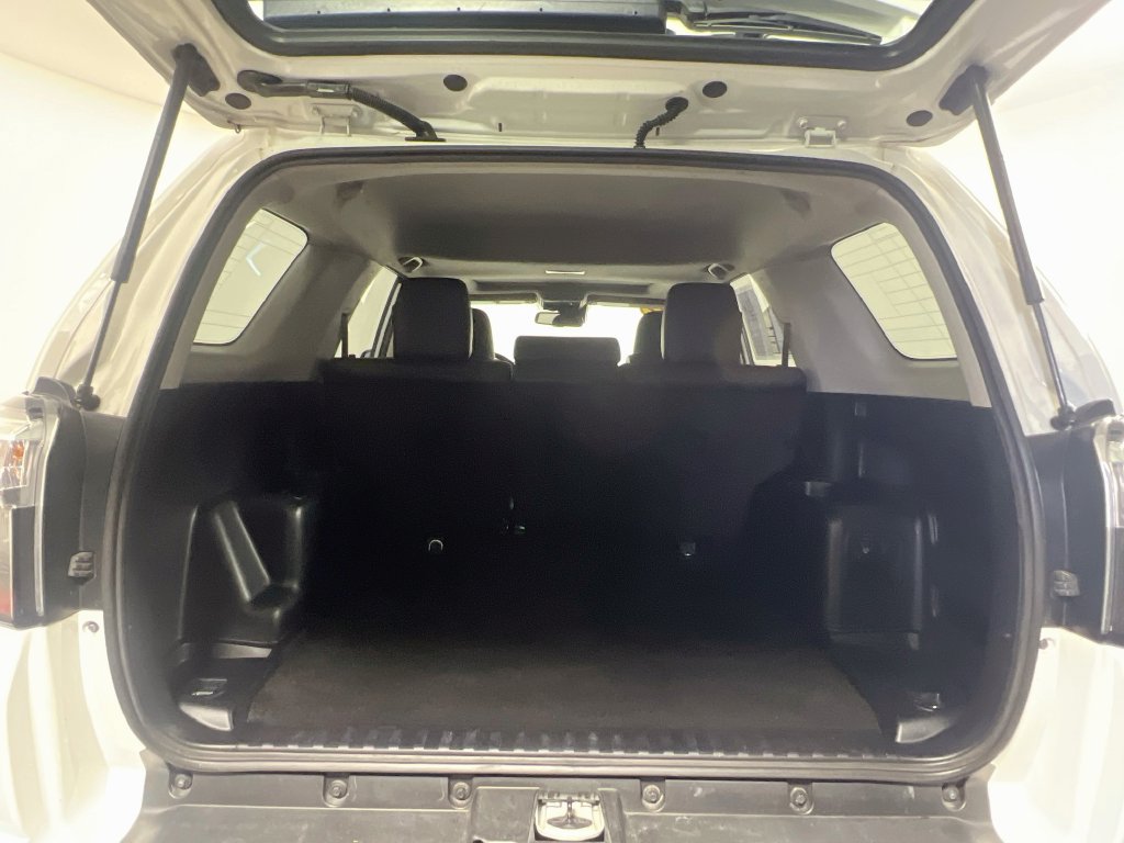 Used 2022 Toyota 4Runner TRD Off-Road Premium w/ Moonroof Package AWD/4WD image 30
