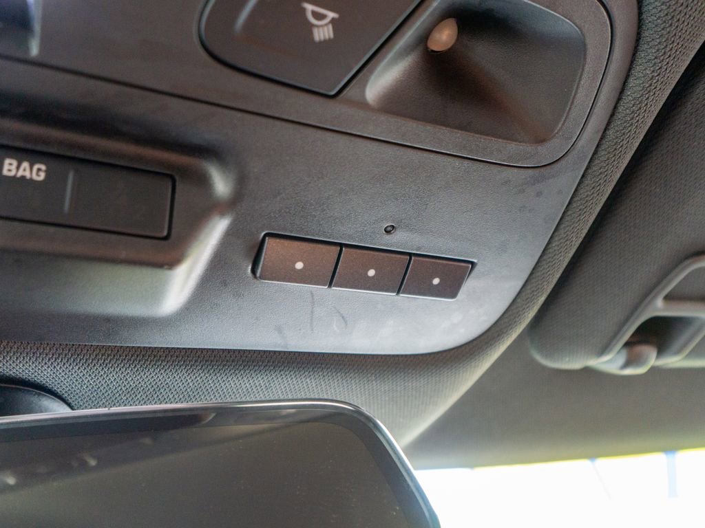 Used 2017 Chevrolet Camaro SS image 29