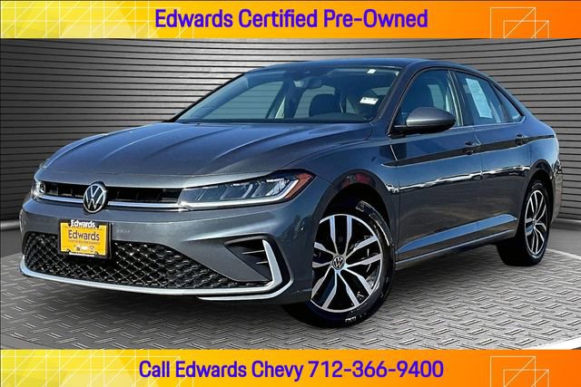 Used 2025 Volkswagen Jetta SE