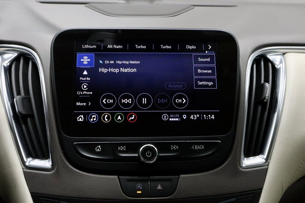 Used 2024 Chevrolet Malibu LT image 3