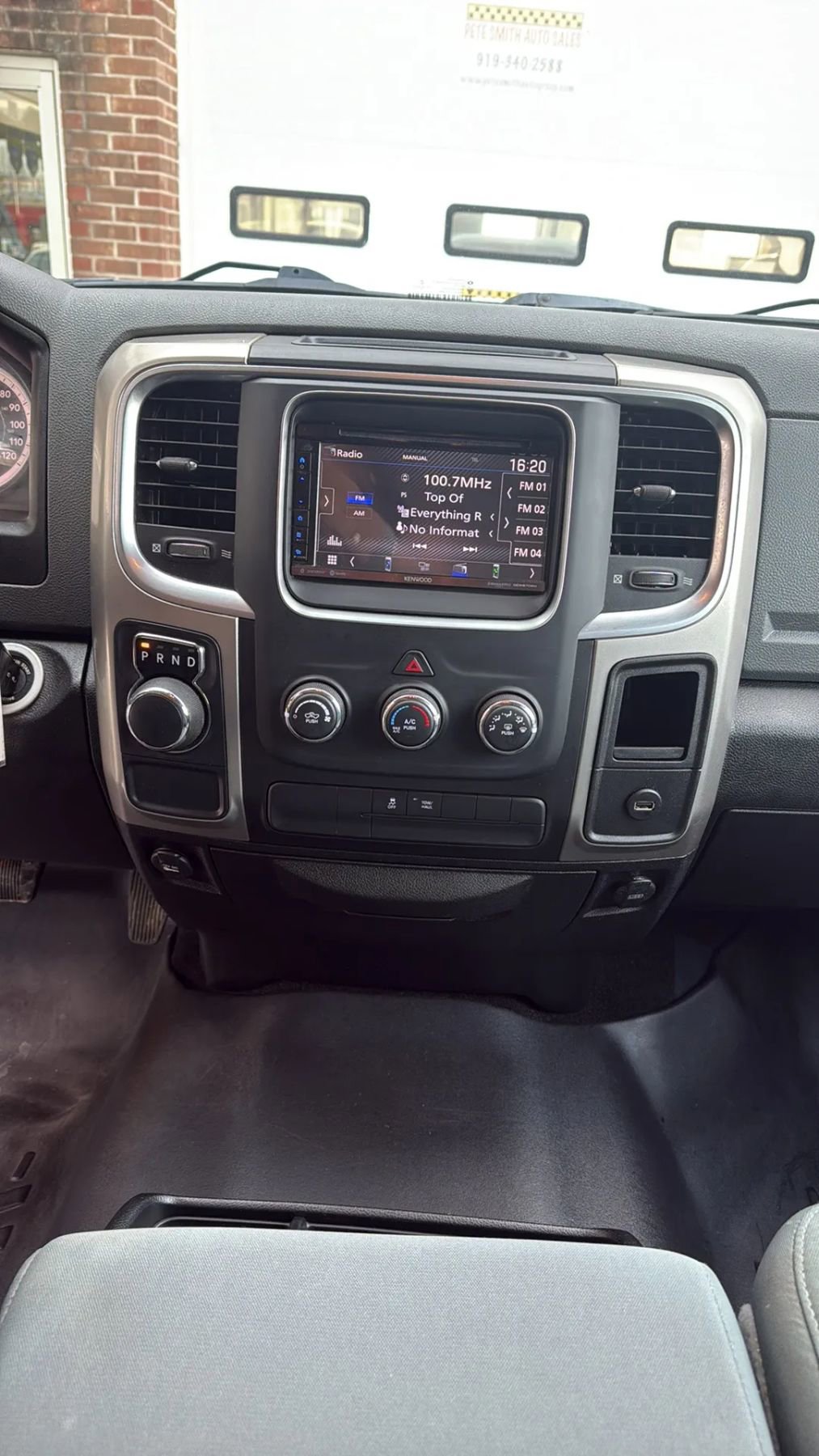 Used 2019 RAM 1500 Classic SLT RWD image 21