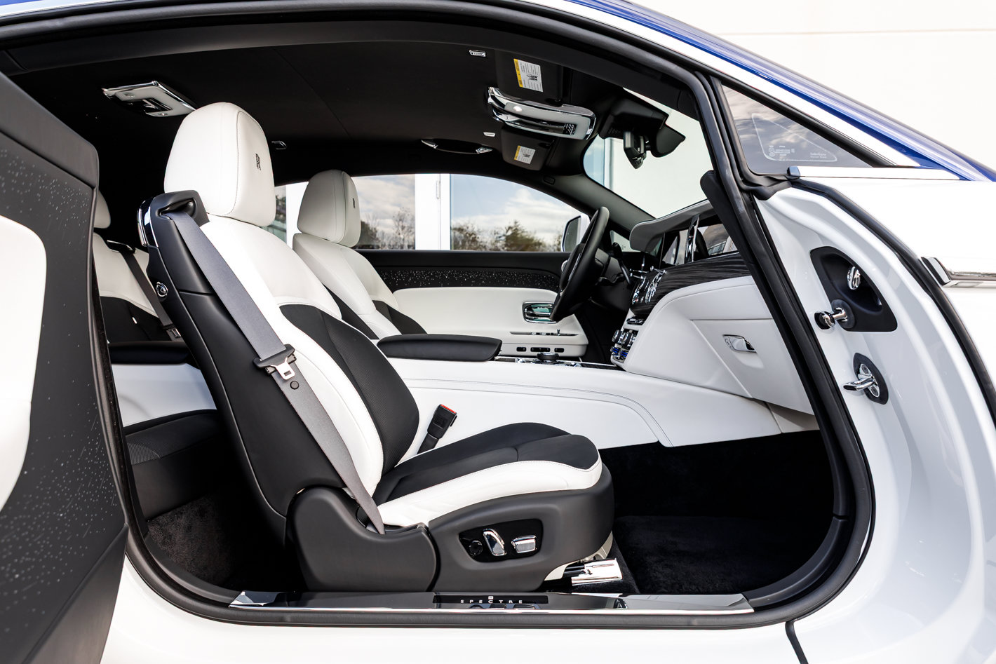 Used 2024 Rolls-Royce Spectre w/ Spectre Launch Package AWD/4WD image 41