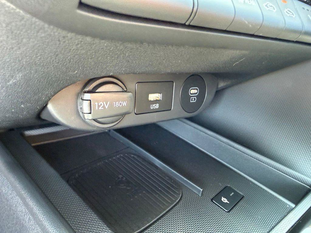 New 2026 Hyundai Elantra N FWD image 31