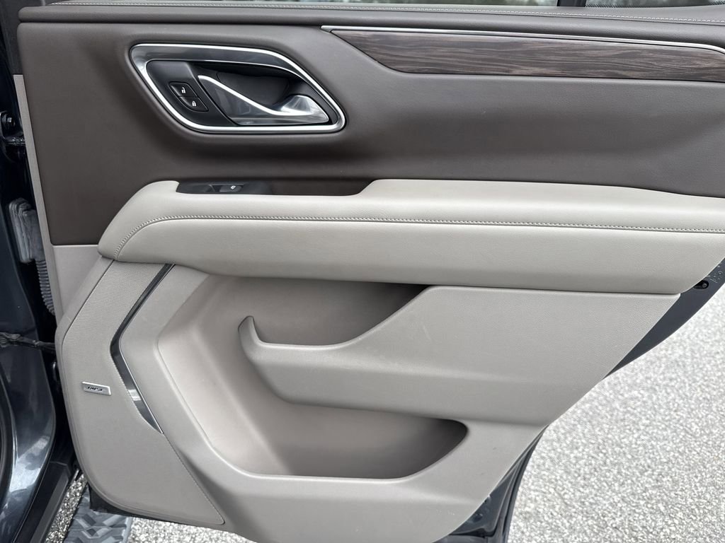 Used 2021 Chevrolet Tahoe Z71 w/ Z71 Signature Package image 16