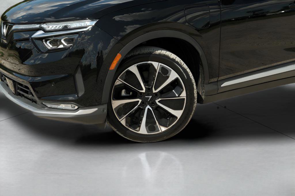 New 2025 VinFast VF 8 Plus image 33