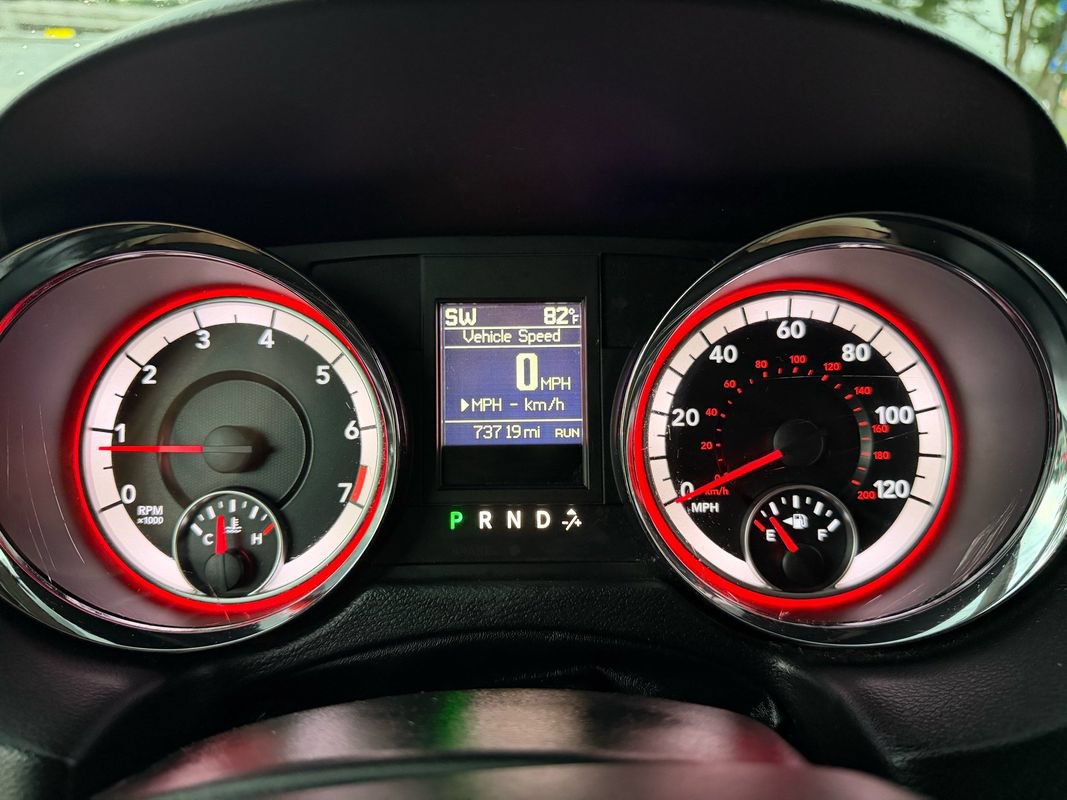 Used 2016 Dodge Grand Caravan SXT w/ Rear Park Assist Package FWD image 19