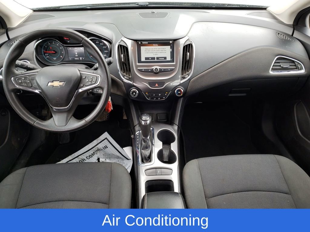 Used 2017 Chevrolet Cruze LT image 11