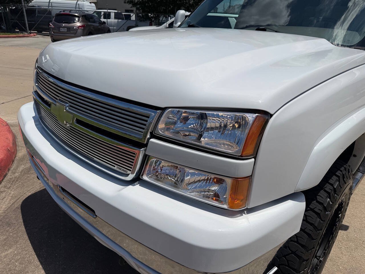 Used 2006 Chevrolet Silverado 2500 LT w/ Onstar Plus Package AWD/4WD image 29