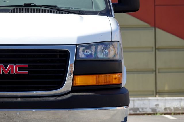 Used 2017 GMC Savana 2500 2500 image 6