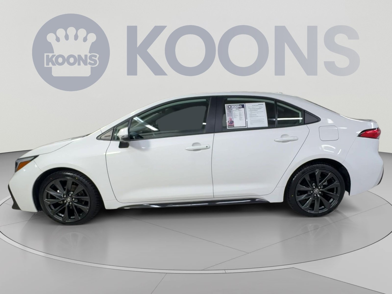 Used 2025 Toyota Corolla SE FWD image 7