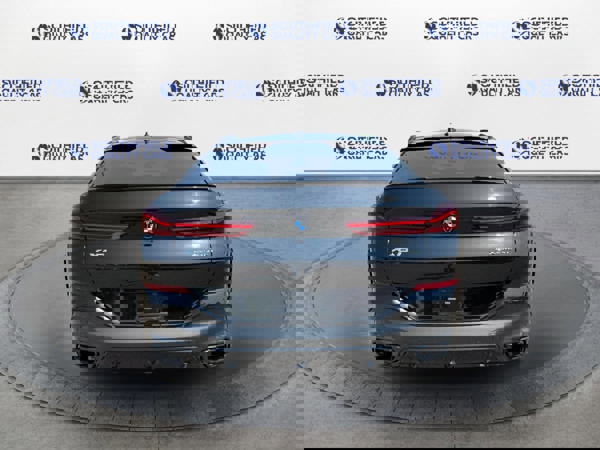 Used 2021 BMW X6 xDrive40i w/ Premium Enhanced Package image 5