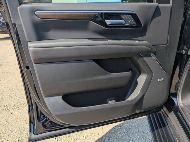 New 2026 Chevrolet Suburban High Country AWD/4WD image 8