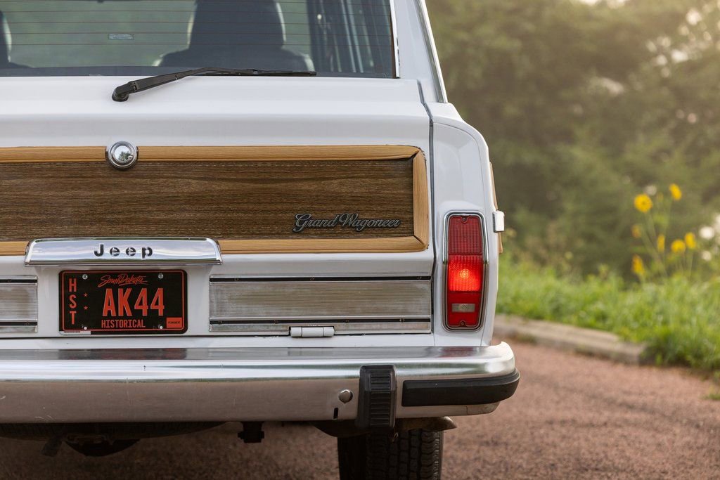 Used 1989 Jeep Grand Wagoneer AWD/4WD image 68