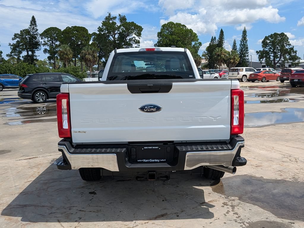 Used 2025 Ford F350 XL w/ XL Chrome Package RWD image 7