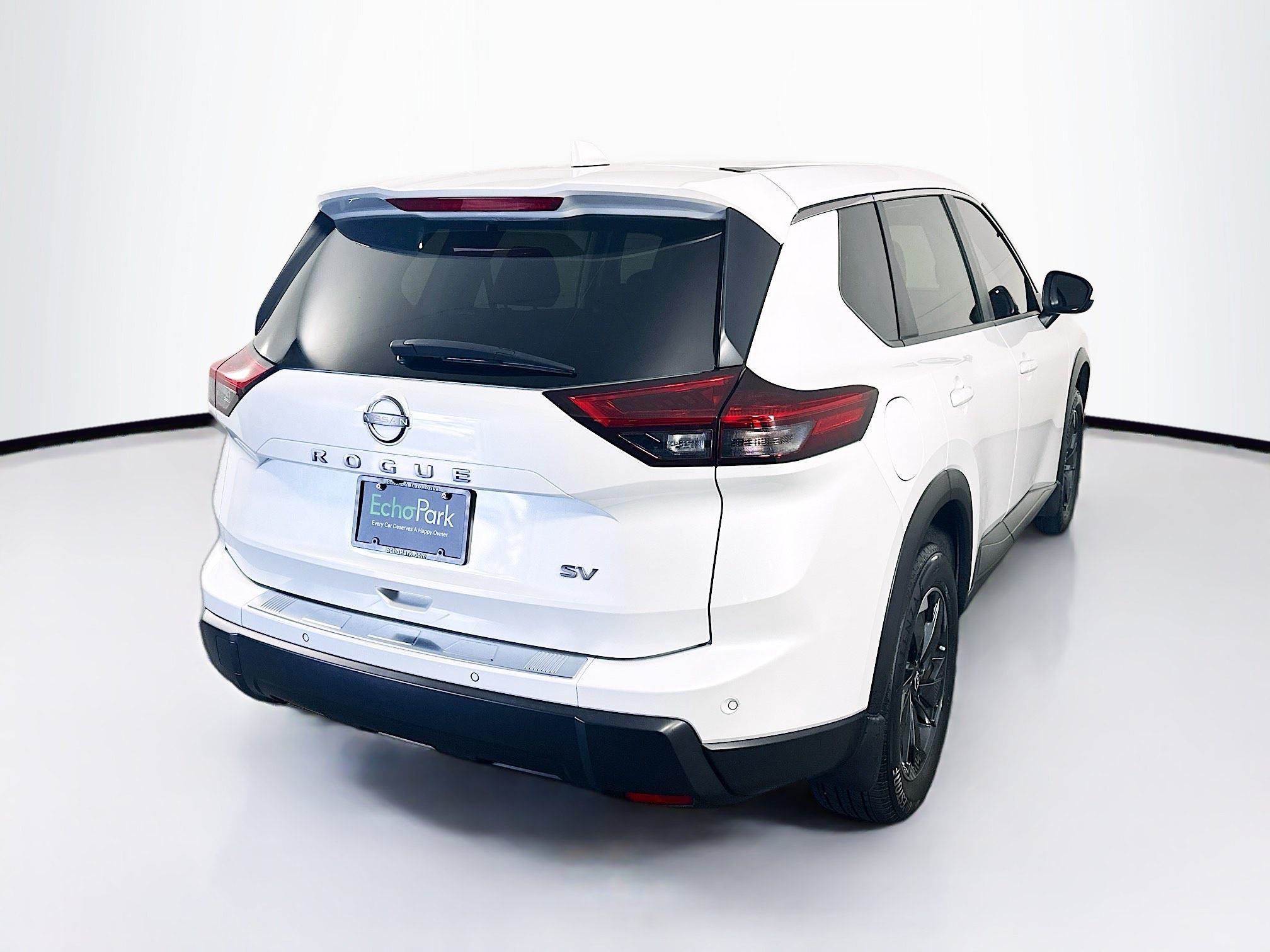 Used 2024 Nissan Rogue SV FWD image 9