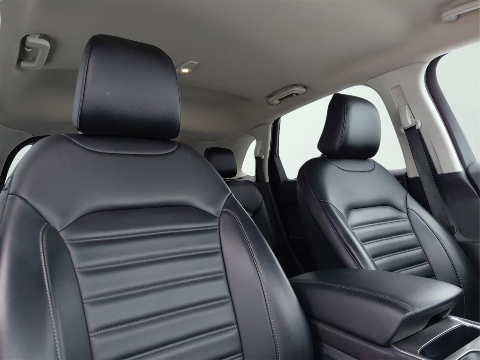 Used 2024 Ford Edge SEL image 15