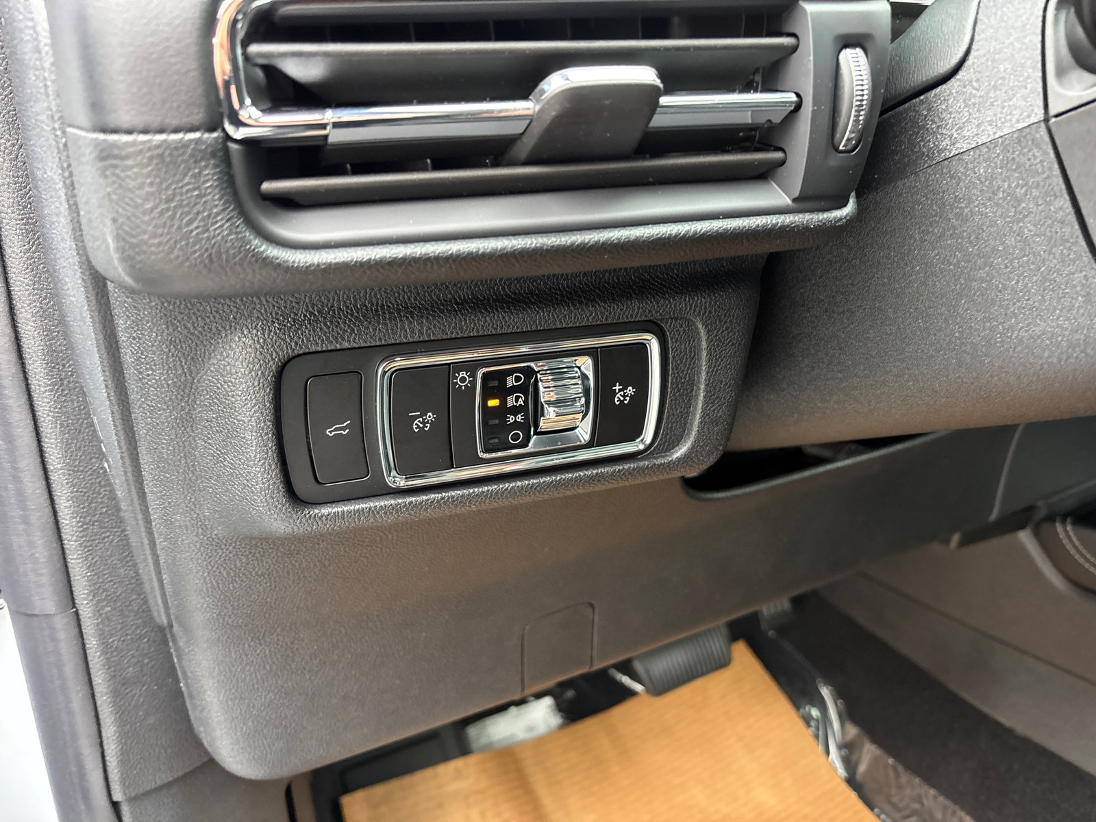 New 2026 Lincoln Corsair Reserve w/ Jet Appearance Package image 14